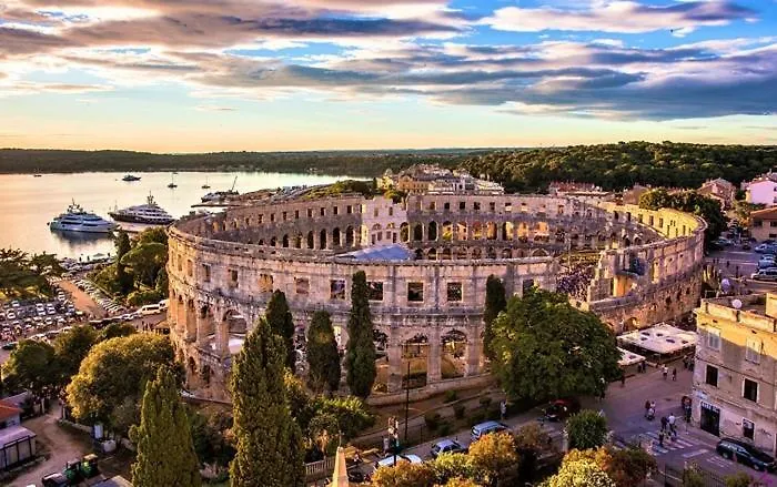 Heli Istra * Pula